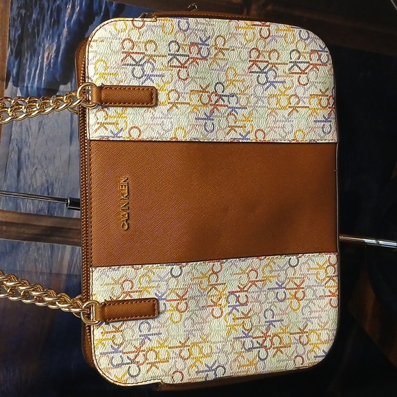 Calvin Klein Handbags - Calvin Klein colorful monogram logo chainlink handbag like new